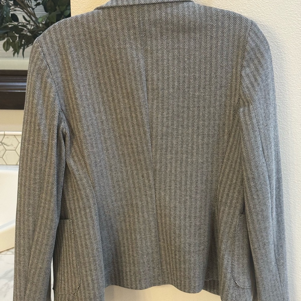 Boss Classic Gray Pinstripe Suit - Picture 2 of 10